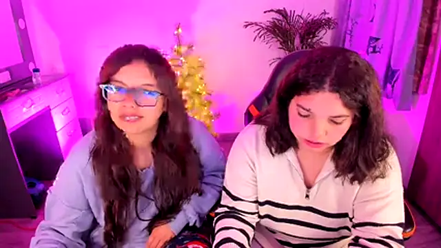 Snapshot of Verolake chatting on 01-16-26, 03:43 Verolake online show from 01-16-26, 03:43