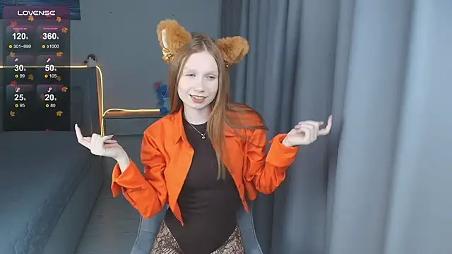 FoxyMira online show from 11-25-25, 01:11