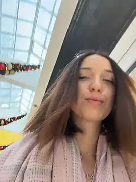 Snapshot of DollyTall chatting on 01-12-26, 08:19 DollyTall online show from 01-12-26, 08:19