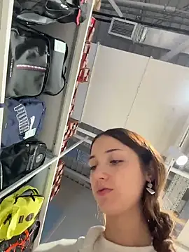 DollyTall online show from 04-11-26, 07:45