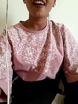 Snapshot of AnkitaDevi chatting on 06-04-26, 04:29 AnkitaDevi online show from 06-04-26, 04:29