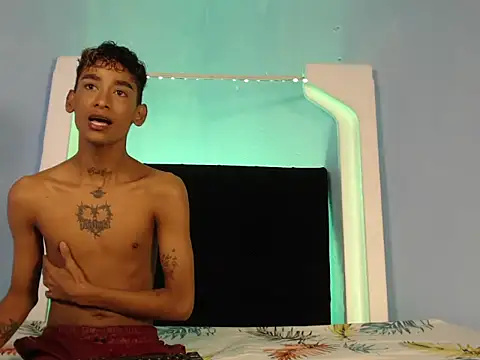 Snapshot of gabo_hotboy chatting on 11-03-25, 06:58 gabo hotboy online show from 11-03-25, 06:58