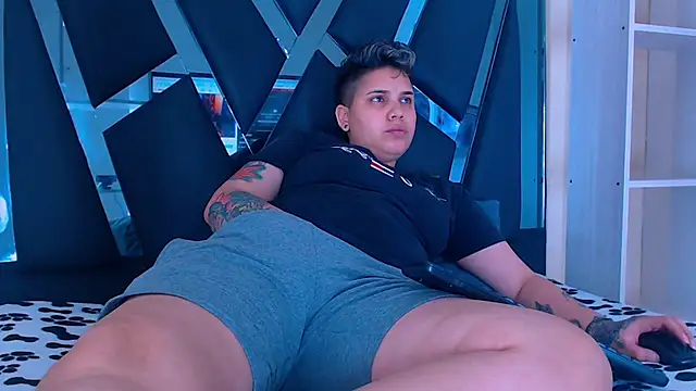 Snapshot of karla_sexy21 chatting on 11-15-25, 04:10 karla sexy21 online show from 11-15-25, 04:10