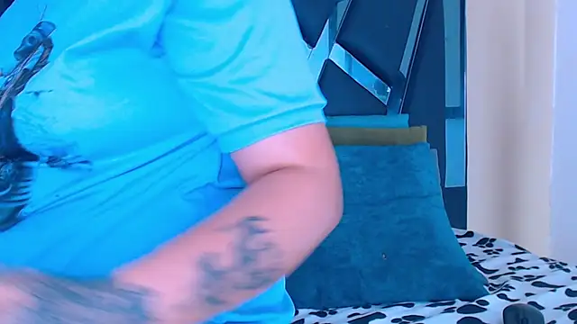 Snapshot of karla_sexy21 chatting on 11-28-25, 03:53 karla sexy21 online show from 11-28-25, 03:53