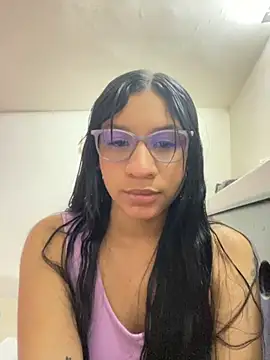 Snapshot of Danny_gonza chatting on 09-23-25, 02:14 Danny gonza online show from 09-23-25, 02:14