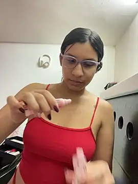 Snapshot of Danny_gonza chatting on 10-08-25, 01:03 Danny gonza online show from 10-08-25, 01:03