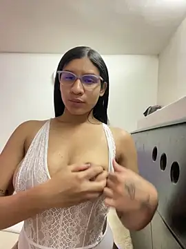 Snapshot of Danny_gonza chatting on 10-13-25, 07:03 Danny gonza online show from 10-13-25, 07:03