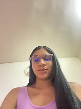 Snapshot of Danny_gonza chatting on 10-19-25, 12:22 Danny gonza online show from 10-19-25, 12:22