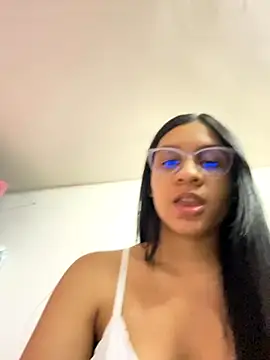 Snapshot of Danny_gonza chatting on 10-31-25, 12:44 Danny gonza online show from 10-31-25, 12:44