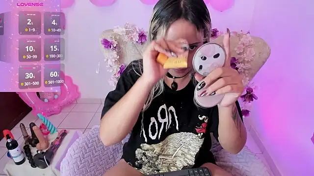 Snapshot of Nataliahenao69 chatting on 11-12-25, 02:28 Nataliahenao69 online show from 11-12-25, 02:28