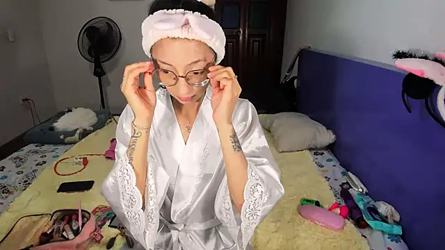 Anais lux online show from 04-06-26, 11:38