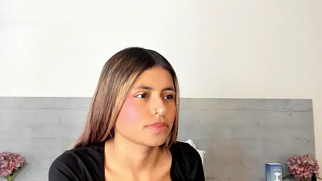 sunnyWhitee online show from 03-17-26, 07:17