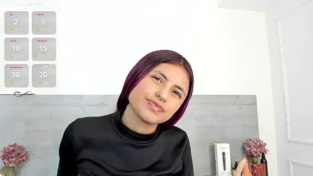 Snapshot of sunnyWhitee chatting on 05-21-26, 07:21 sunnyWhitee online show from 05-21-26, 07:21