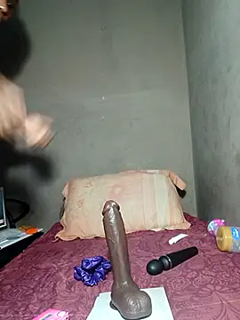 Snapshot of khetyvile chatting on 11-17-25, 08:14 khetyvile online show from 11-17-25, 08:14