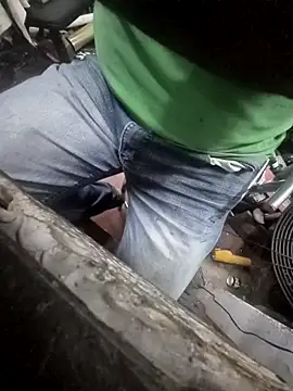 Snapshot of odilicia chatting on 10-27-25, 11:03 odilicia online show from 10-27-25, 11:03