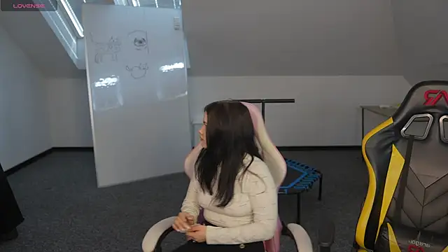 VivianSweet  online show from 04-01-26, 10:27