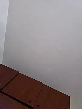 EllaDreams online show from 11-18-25, 09:19