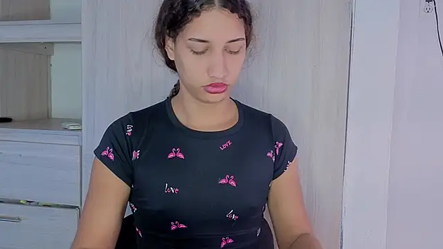 Snapshot of candice777 chatting on 02-13-26, 01:07 candice777 online show from 02-13-26, 01:07