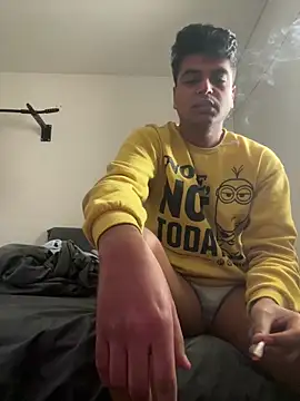 Snapshot of Noam7080z chatting on 01-18-26, 09:02 Noam7080z online show from 01-18-26, 09:02