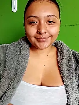 Snapshot of ALANA_150 chatting on 09-24-25, 01:47 ALANA 150 online show from 09-24-25, 01:47