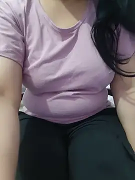 Snapshot of roshni_agrawal0 chatting on 05-11-26, 03:01 roshni agrawal0 online show from 05-11-26, 03:01
