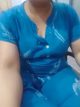 Snapshot of roshni_agrawal0 chatting on 06-13-26, 06:50 roshni agrawal0 online show from 06-13-26, 06:50
