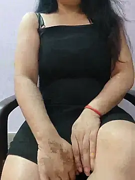 Snapshot of roshni_agrawal0 chatting on 06-22-26, 08:44 roshni agrawal0 online show from 06-22-26, 08:44