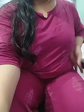 Snapshot of roshni_agrawal0 chatting on 07-25-26, 07:28 roshni agrawal0 online show from 07-25-26, 07:28