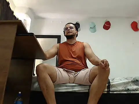 Snapshot of cloudsxxx chatting on 07-17-26, 03:50 cloudsxxx online show from 07-17-26, 03:50