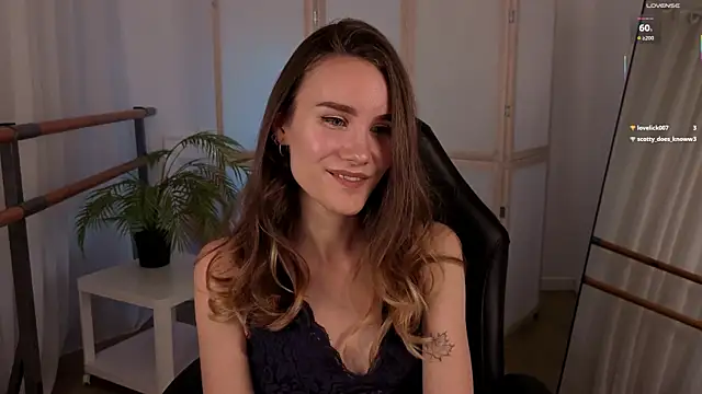 Snapshot of _Clare_Florence_ chatting on 09-16-25, 01:34  Clare Florence  online show from 09-16-25, 01:34