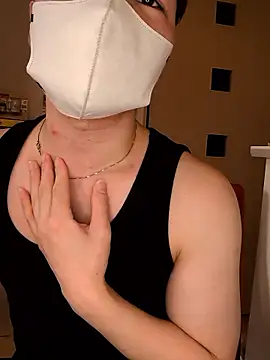 kqitooo online show from 03-27-26, 05:57