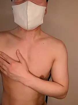 kqitooo online show from 04-29-26, 08:40