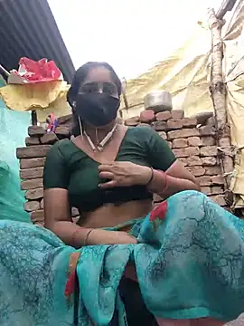 Snapshot of Falguni_Desai chatting on 07-19-26, 01:31 Falguni Desai online show from 07-19-26, 01:31
