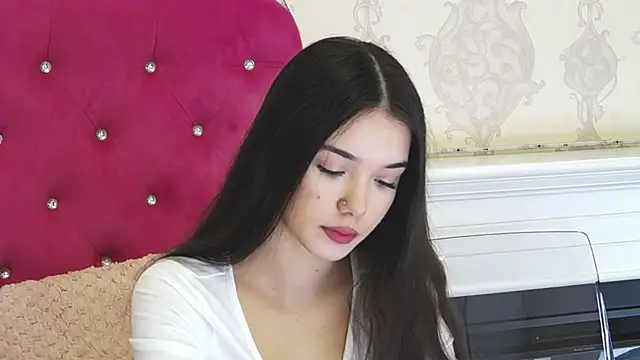 AlexisDevine online show from 11-24-25, 05:18