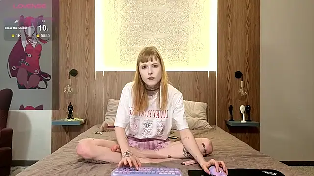 MilkMeSoftly online show from 11-06-25, 08:26