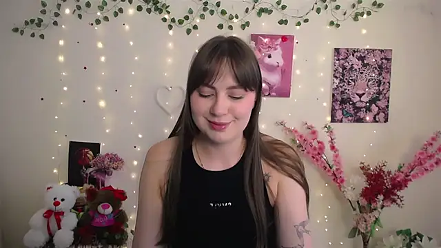 Amanda Bright  online show from 05-25-26, 10:54