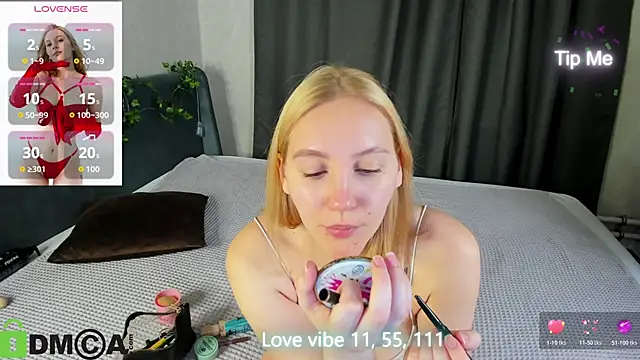 Snapshot of Anna_Chelsea chatting on 11-04-25, 12:43 Anna Chelsea online show from 11-04-25, 12:43