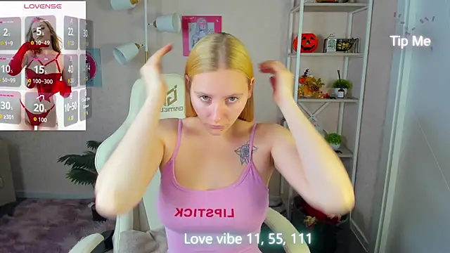 Snapshot of Anna_Chelsea chatting on 11-28-25, 12:35 Anna Chelsea online show from 11-28-25, 12:35