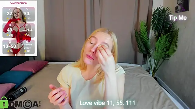 Snapshot of Anna_Chelsea chatting on 12-01-25, 11:43 Anna Chelsea online show from 12-01-25, 11:43