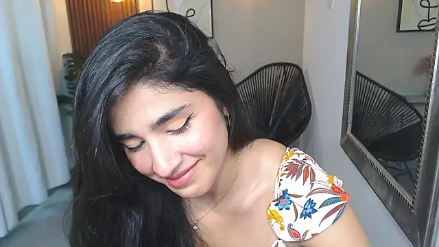 Lia Mar  online show from 04-18-26, 06:12