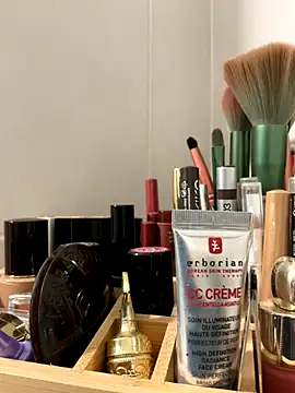 Snapshot of annacarlabgcam13 chatting on 11-06-25, 11:15 annacarlabgcam13 online show from 11-06-25, 11:15