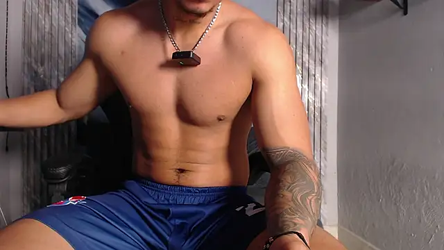 Snapshot of ThiagoBlaze chatting on 06-25-26, 05:56 ThiagoBlaze online show from 06-25-26, 05:56