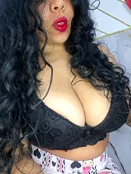 Yemaly Lee online show from 04-21-26, 01:42