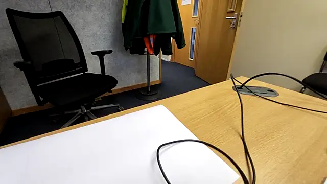 Snapshot of Oorse1966 chatting on 11-06-25, 01:56 Oorse1966 online show from 11-06-25, 01:56