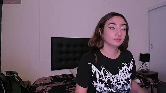 Alice Dickinssonn online show from 11-20-25, 12:38