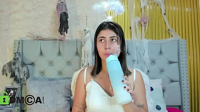 Skarlet 04 online show from 10-27-25, 04:00