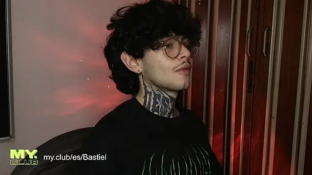 Mihail leroy online show from 04-04-26, 12:42