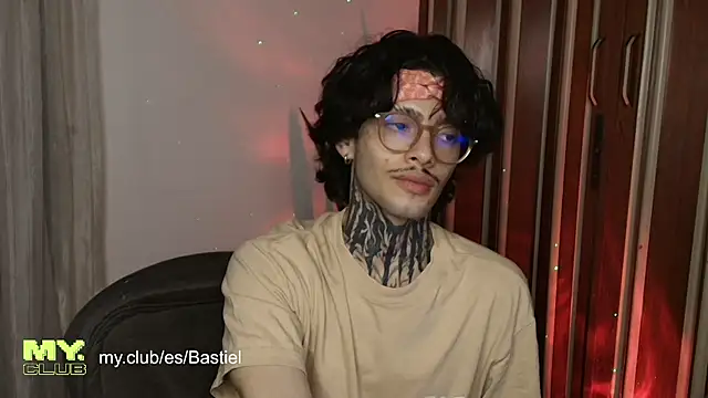 Mihail leroy online show from 04-17-26, 02:25