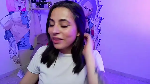 Snapshot of sofi_lara28 chatting on 04-30-26, 08:57 sofi lara28 online show from 04-30-26, 08:57