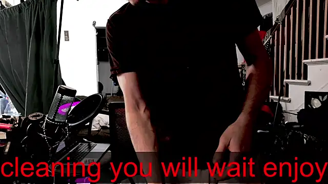 Snapshot of MasterDaddyCool chatting on 09-15-25, 10:43 MasterDaddyCool online show from 09-15-25, 10:43